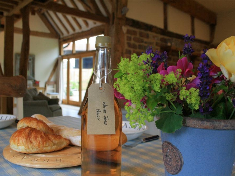 Whites Farm Barn - Sleeps 6