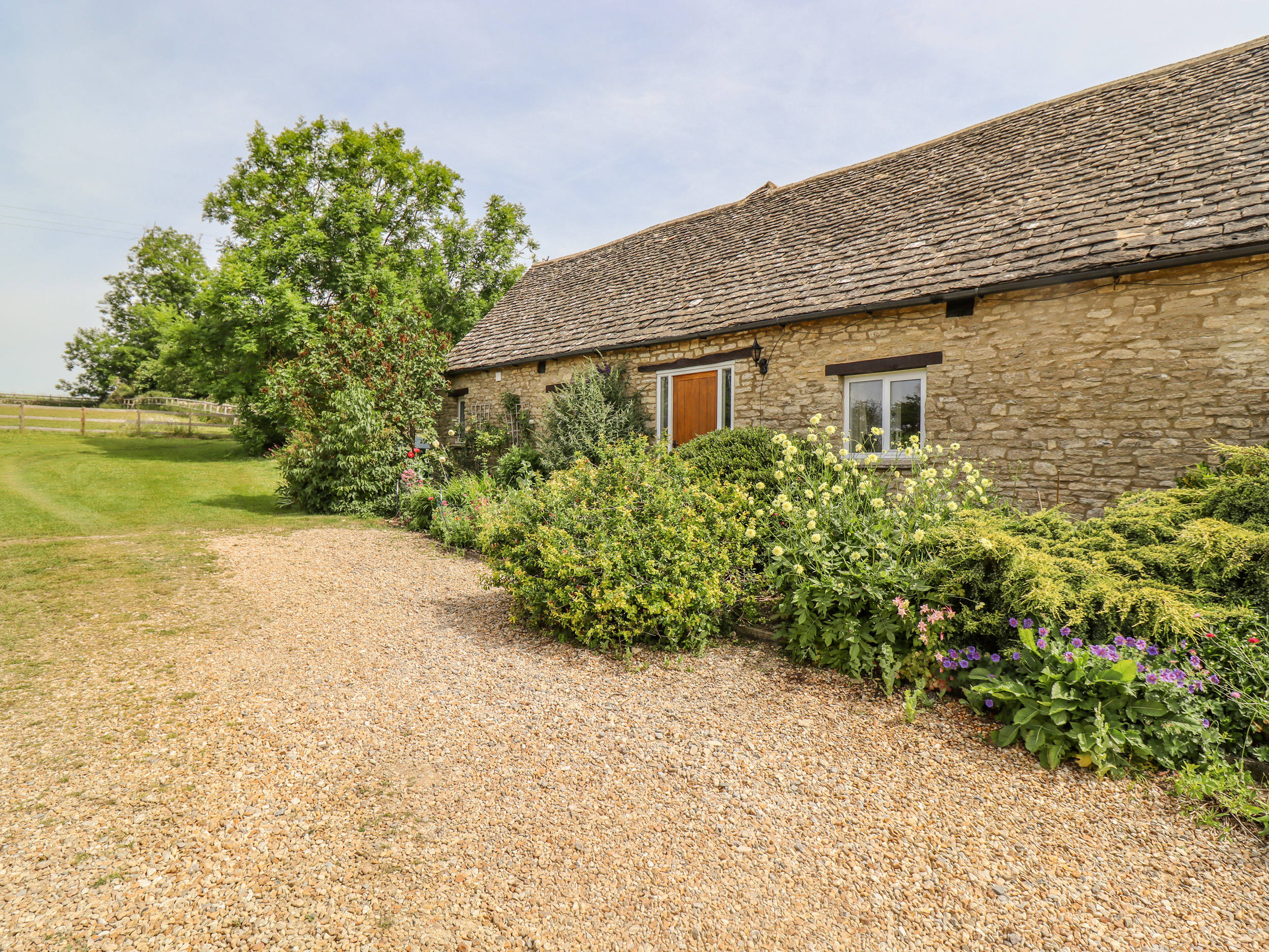 Holiday cottage, Minster Lovell (Pheasant Cottage)