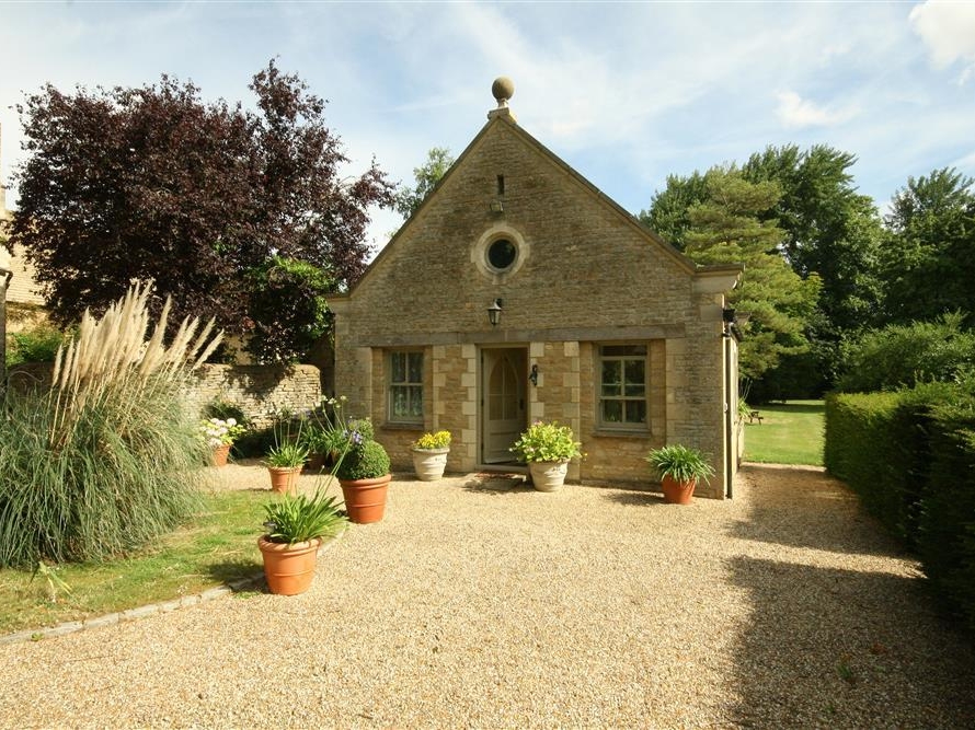 Holiday cottage, Black Bourton (Garden Cottage)