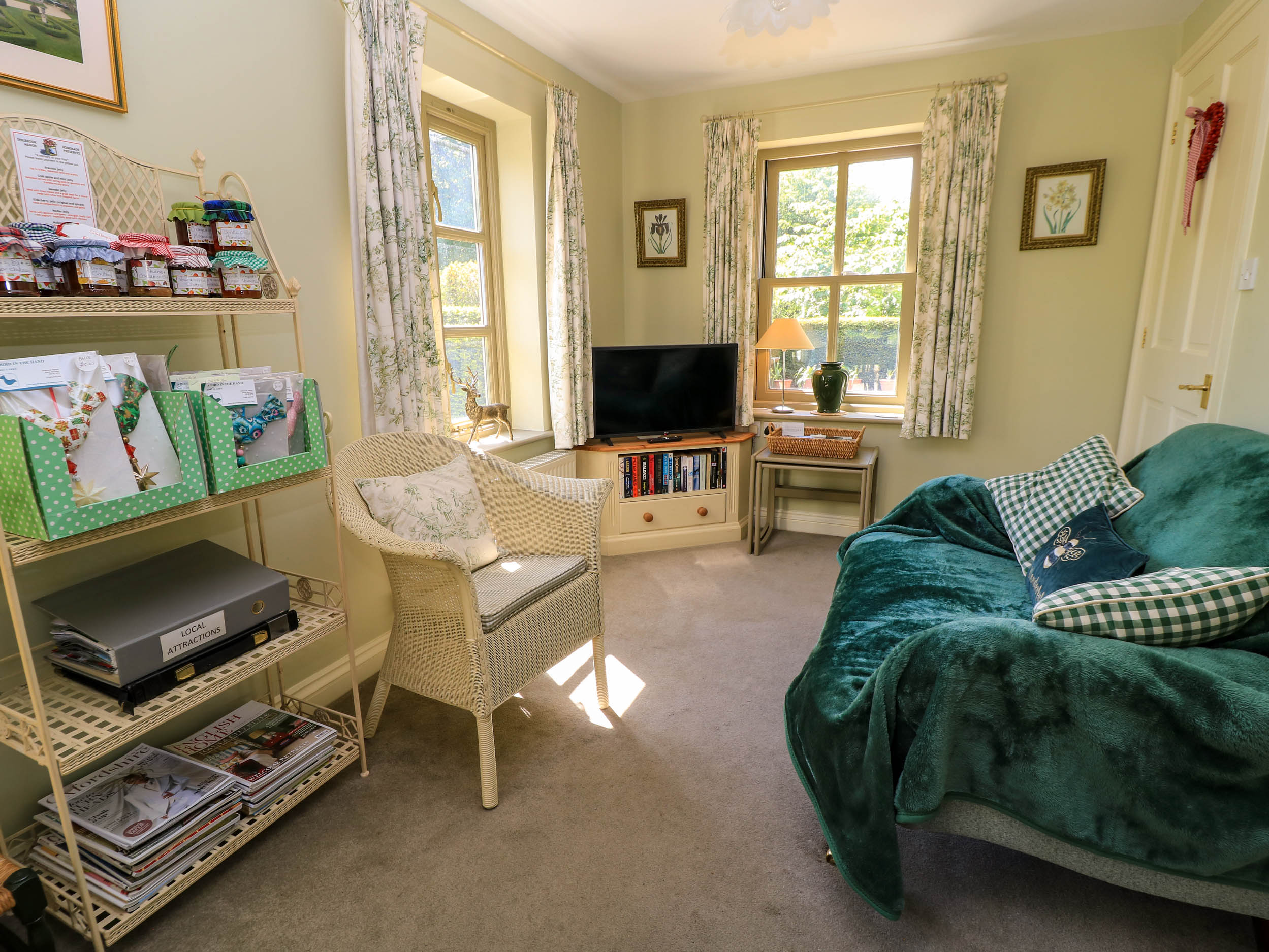 Garden Cottage - Sleeps 2