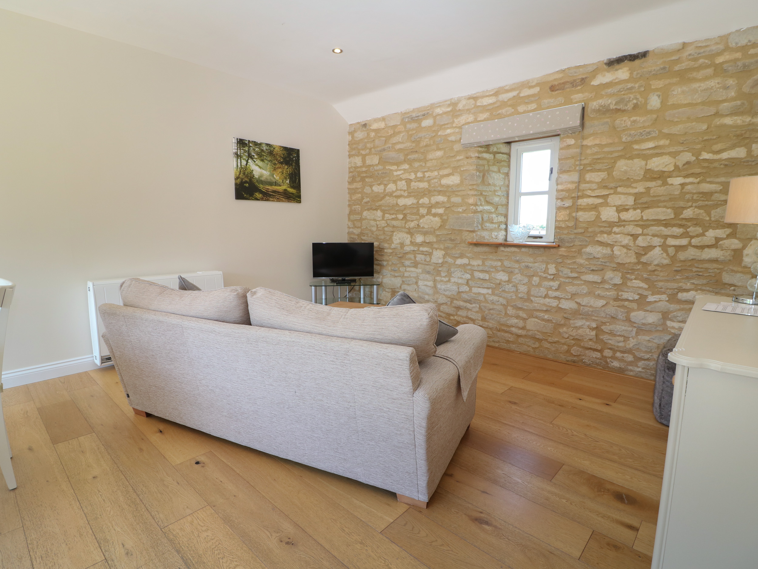 Holiday cottage in Burford, Oxfordshire - Photo 4