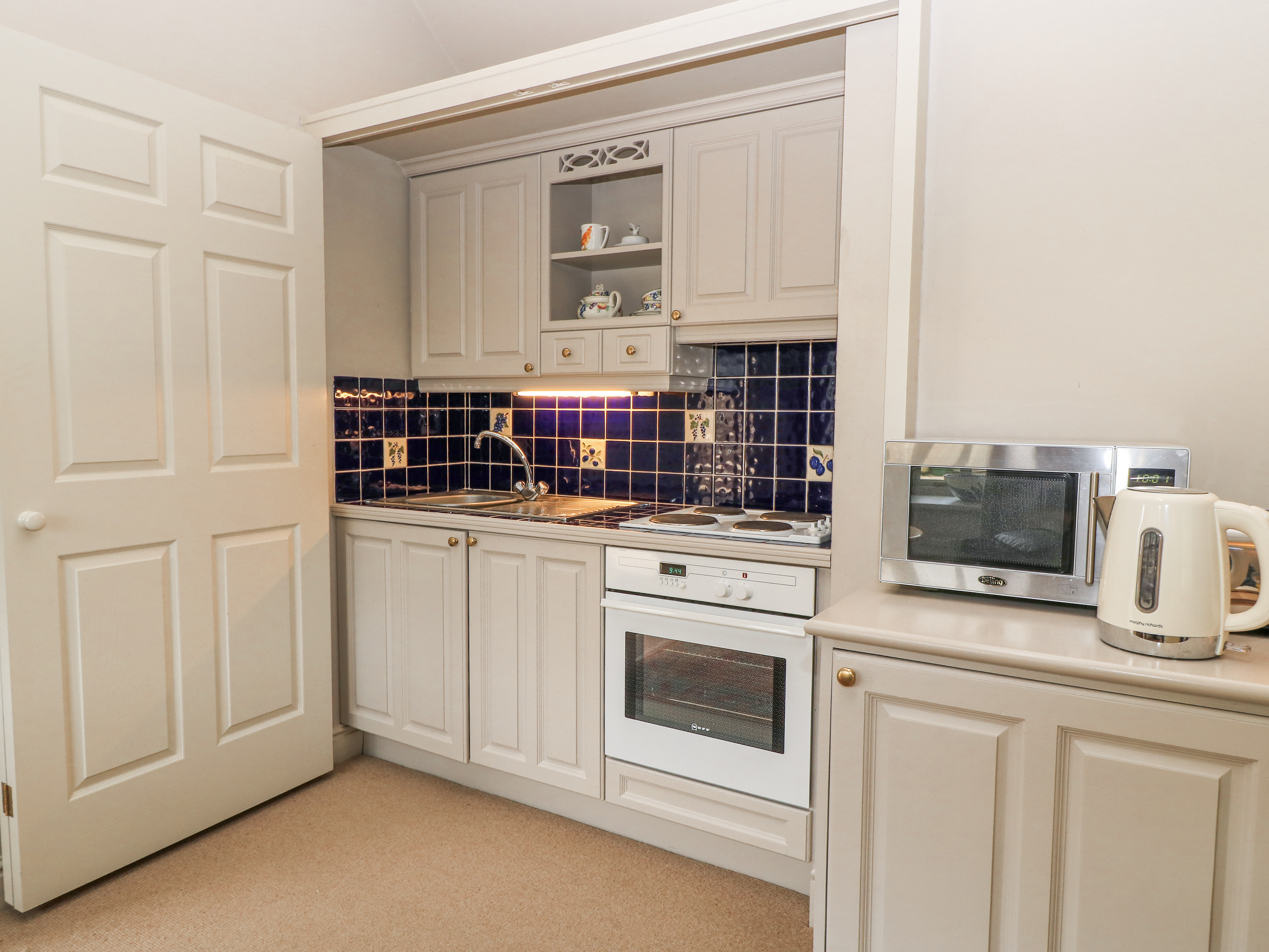 Holiday cottage in Bourton-on-the-Water, Gloucestershire - Photo 8