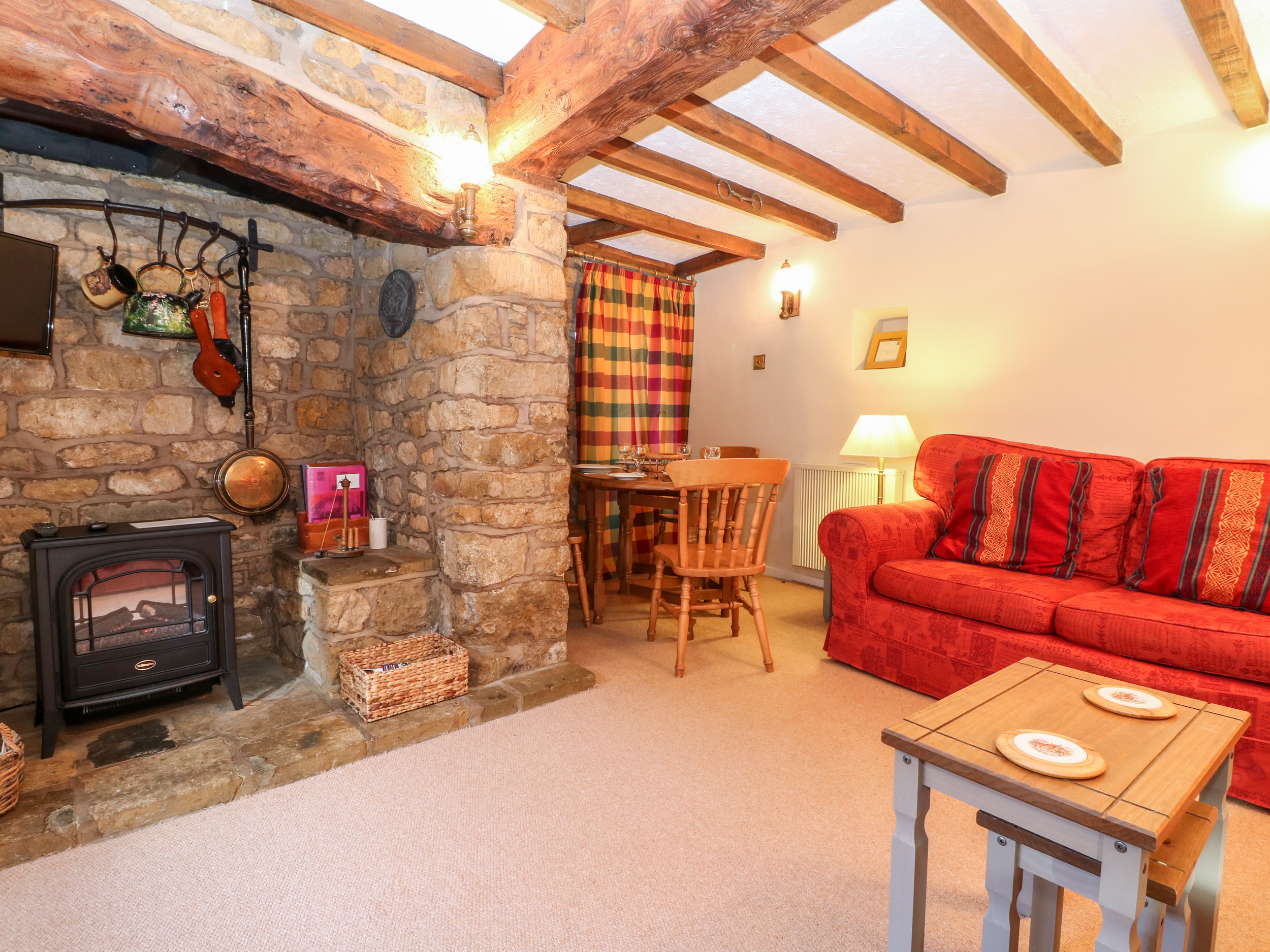 Spring Cottage - Sleeps 4