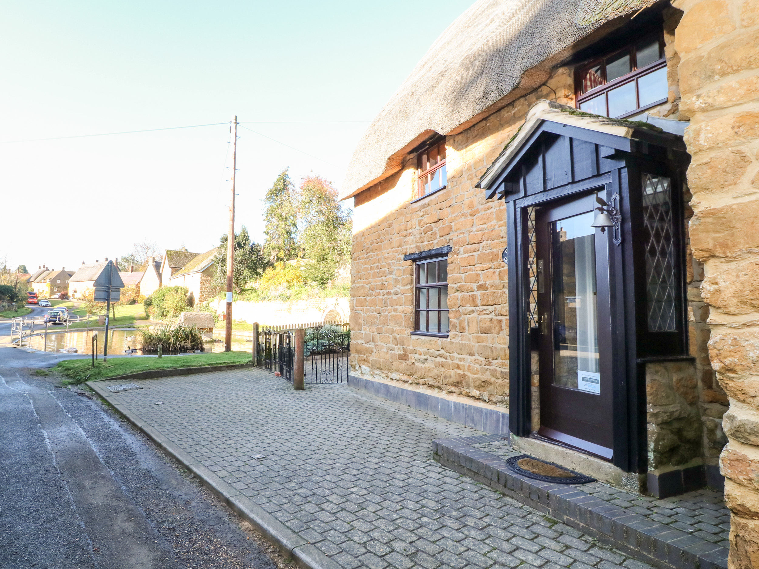 Spring Cottage - Sleeps 4