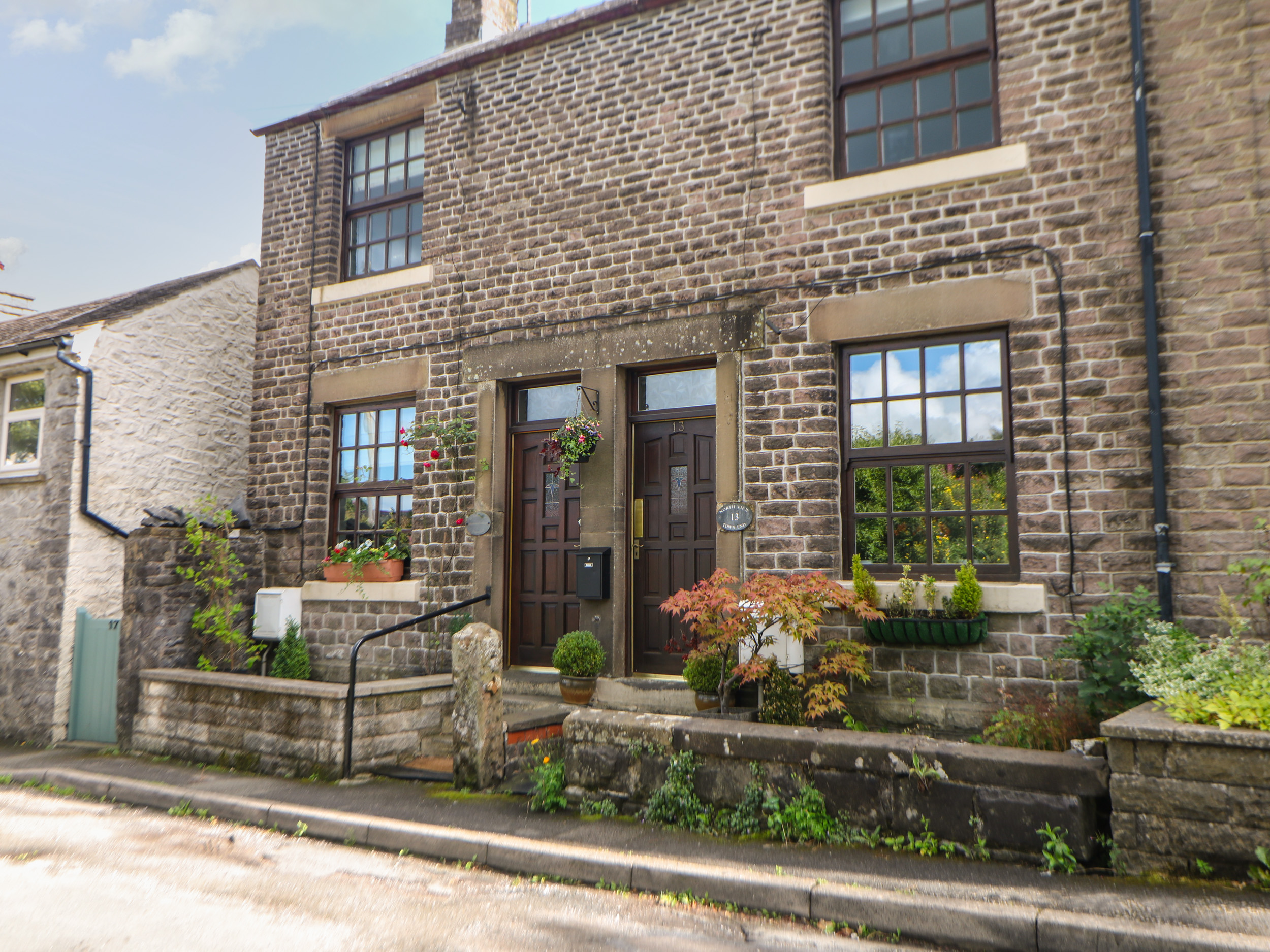 Holiday cottage in Buxton, Derbyshire - Photo 1