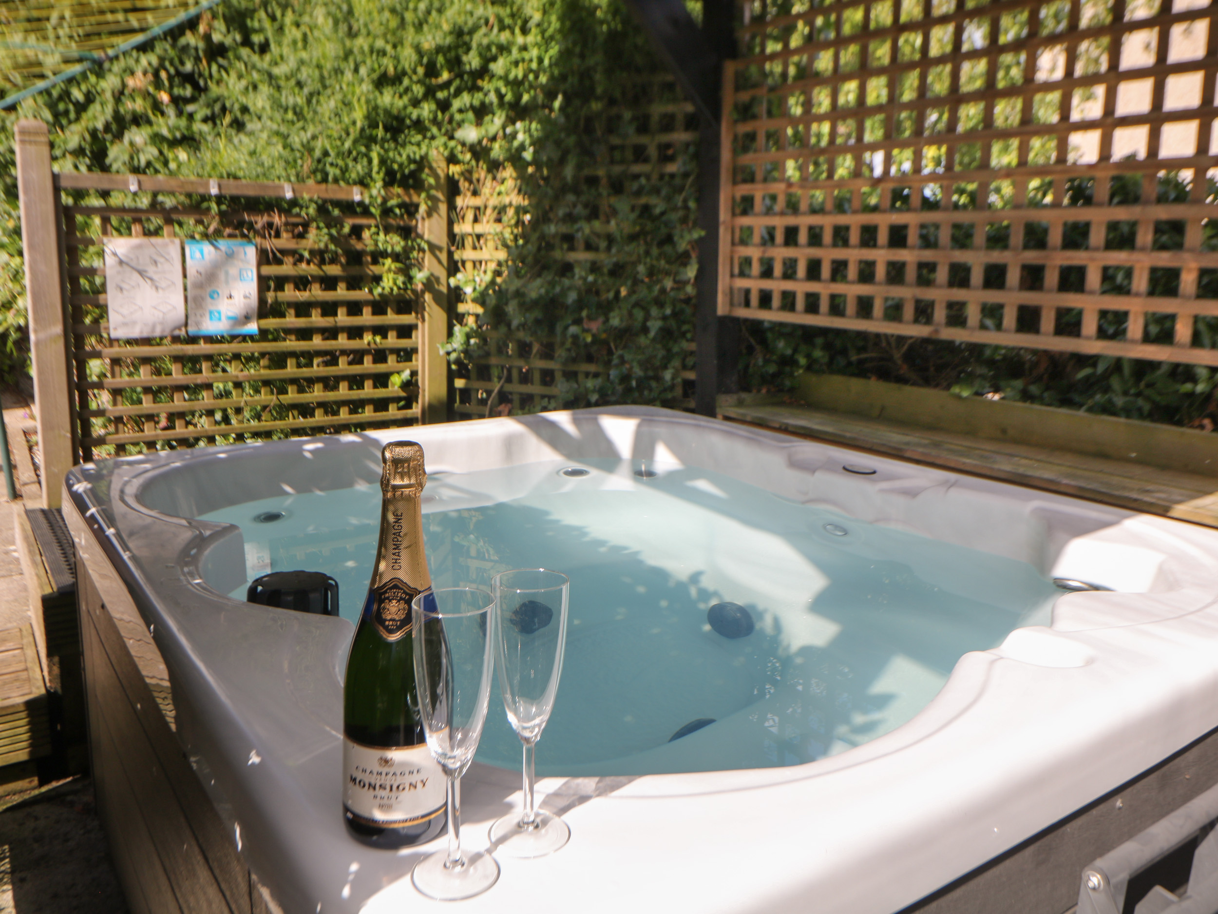 Holiday cottage in Buxton, Derbyshire - Photo 3
