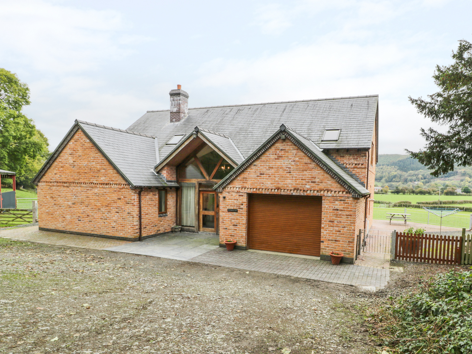 Holiday cottage, Meifod (Pentrego Isaf)