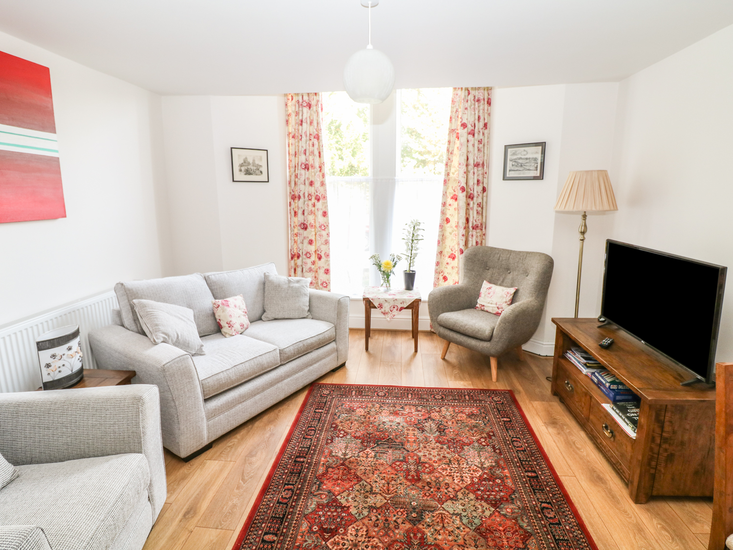 Holiday cottage in Buxton, Derbyshire - Photo 3
