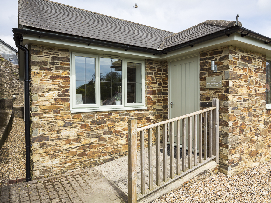 Holiday cottage, Dartmouth ()