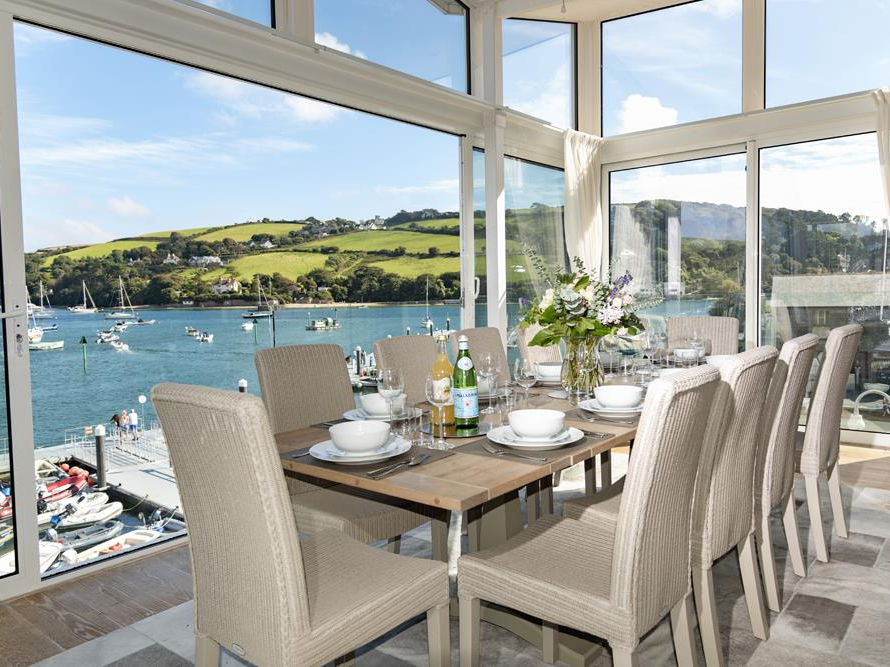 Quayside - Sleeps 10