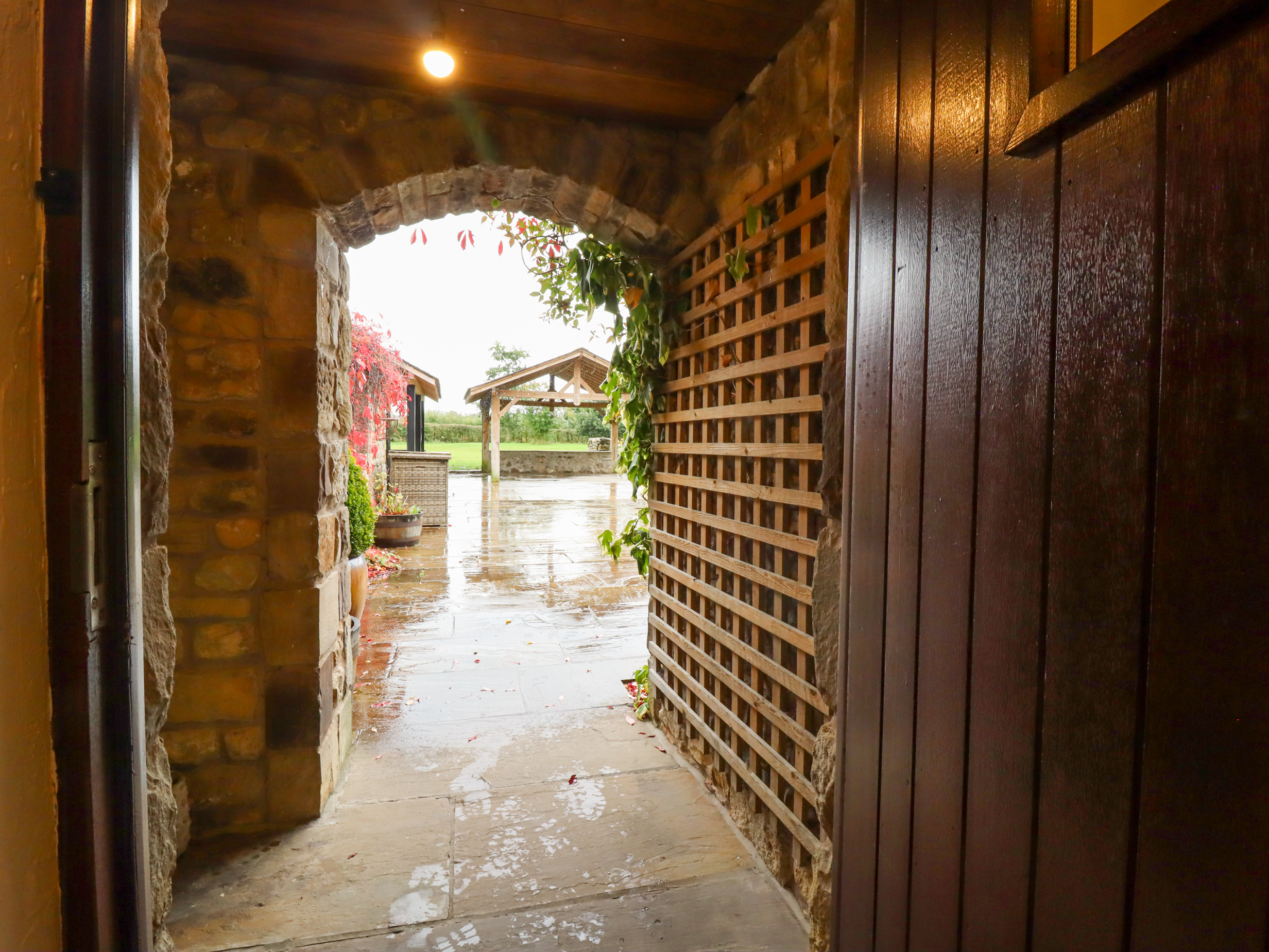 Roe Deer Country Retreat - Sleeps 22